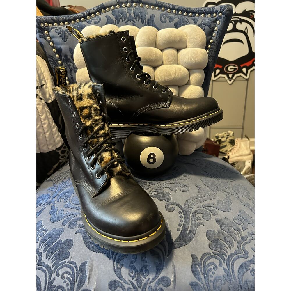 Dr Martens Serena Leo "Fur" Lined size 9/EU 41